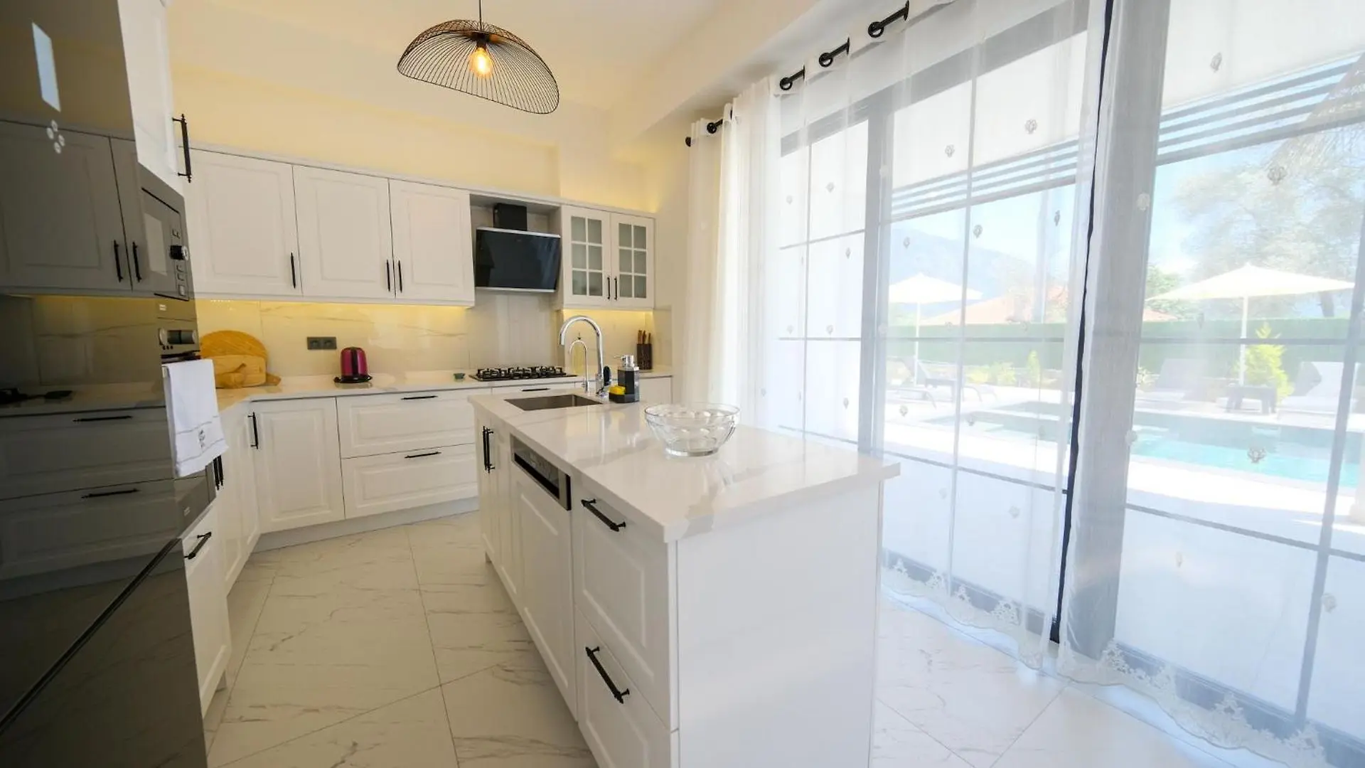 Modern kitchen